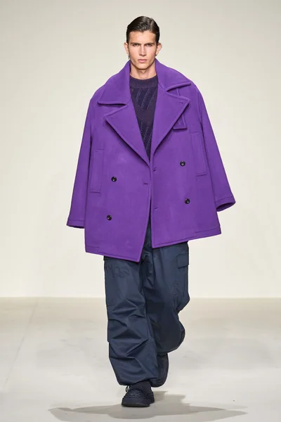 Look 68
